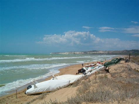 incontri gay agrigento|Eraclea Minoa beach in Agrigento